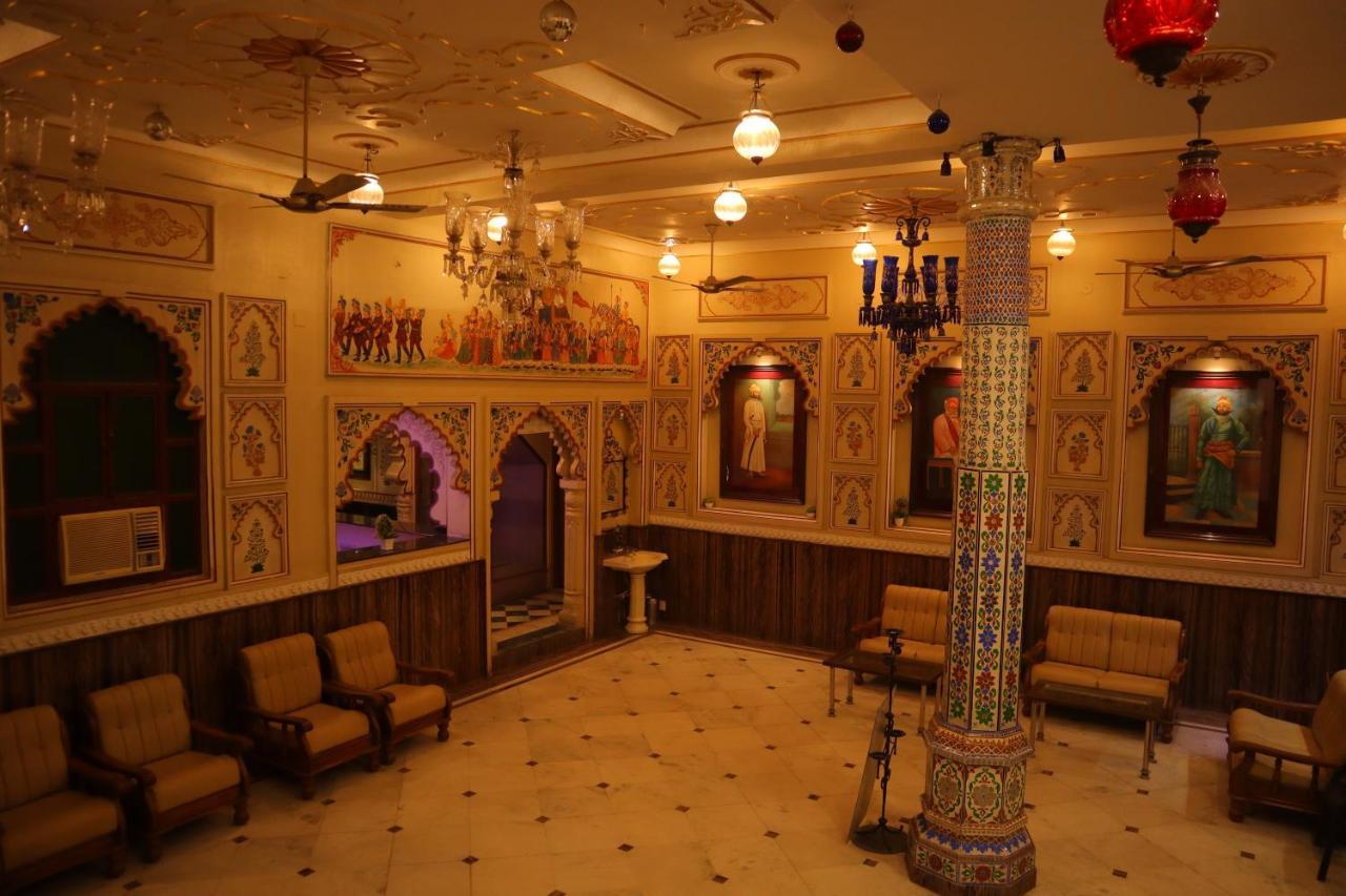 Baba Palace - A Heritage Hotel, Udaipur Buitenkant foto