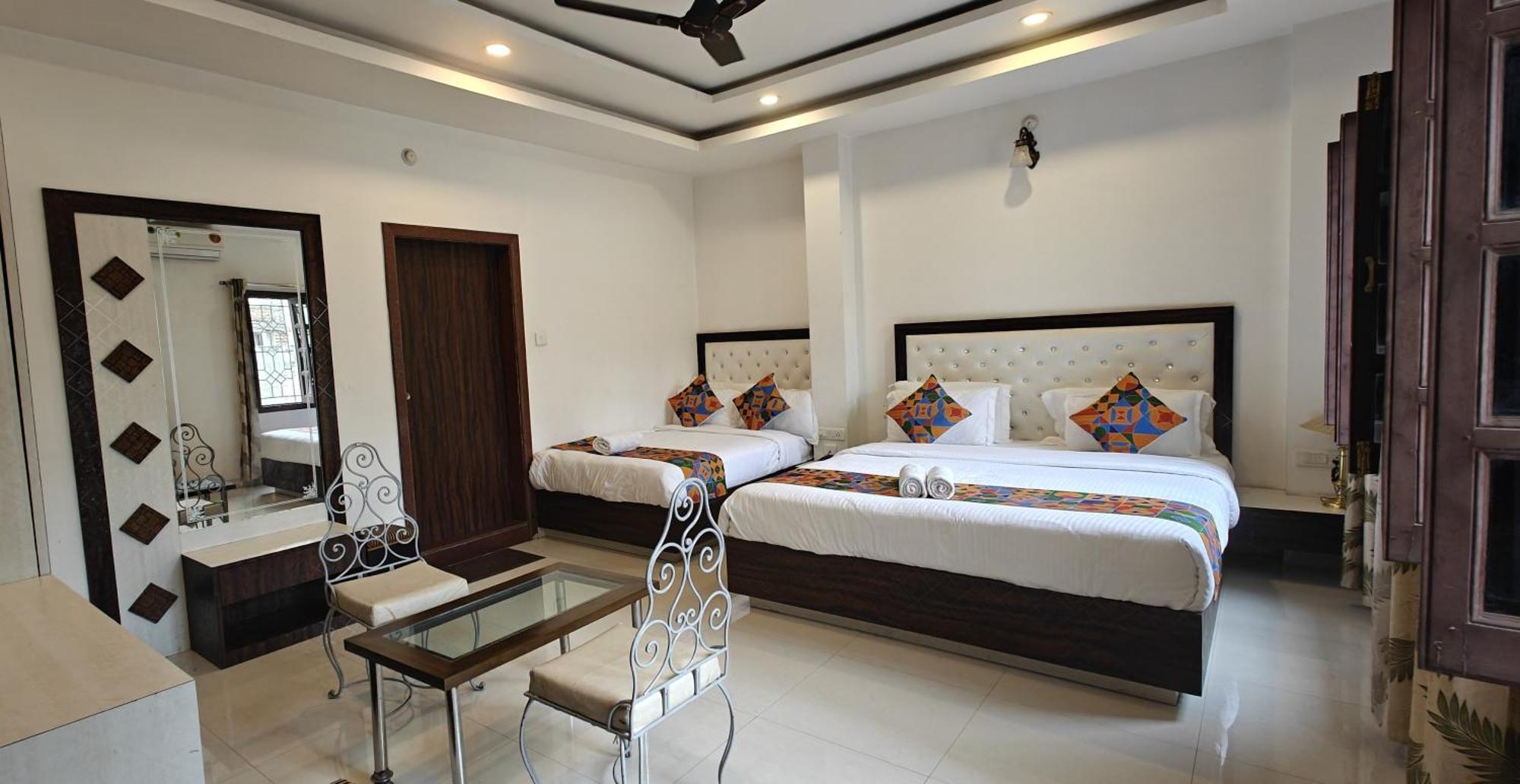 Baba Palace - A Heritage Hotel, Udaipur Buitenkant foto
