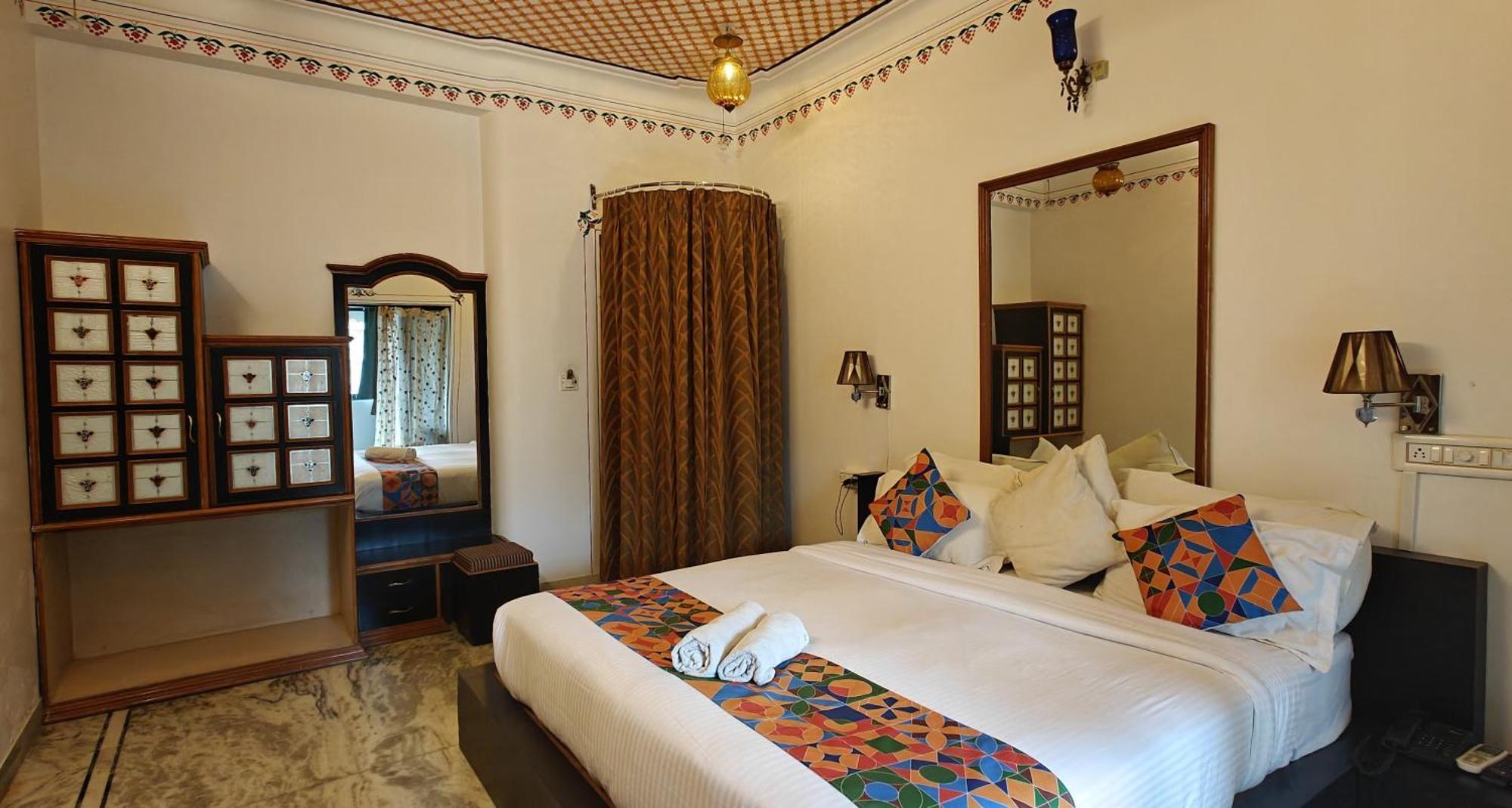 Baba Palace - A Heritage Hotel, Udaipur Buitenkant foto