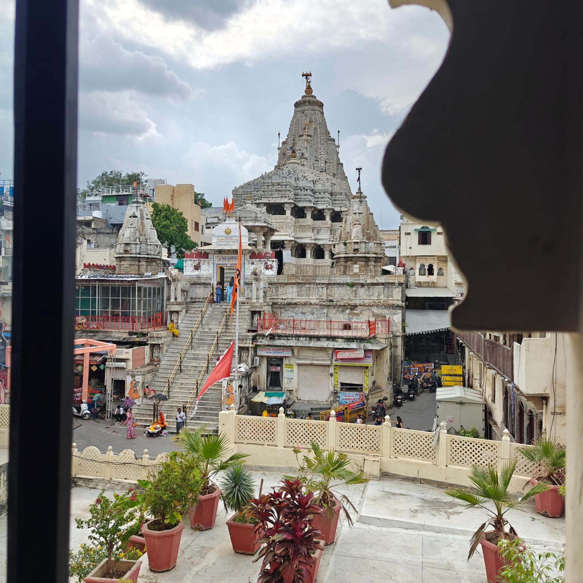 Baba Palace - A Heritage Hotel, Udaipur Buitenkant foto