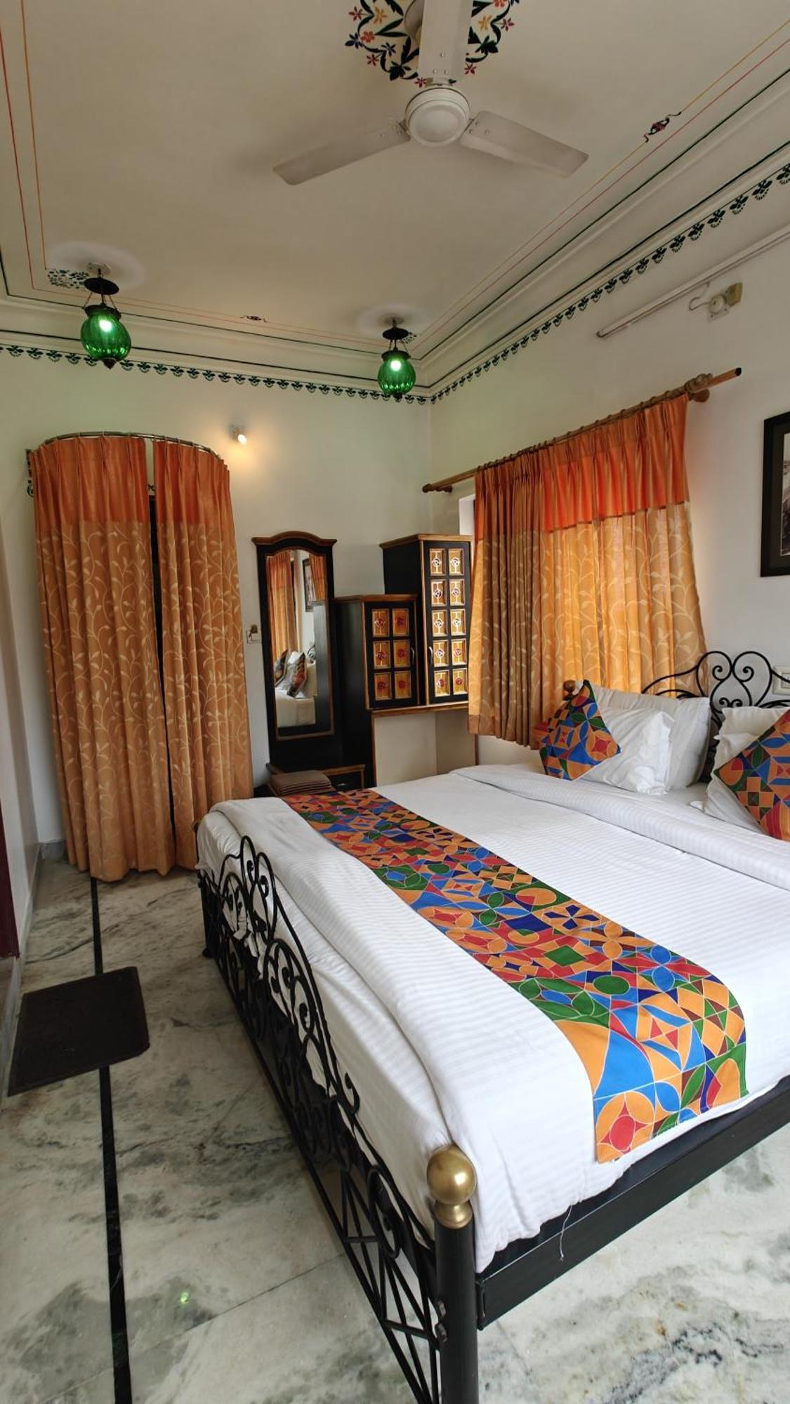 Baba Palace - A Heritage Hotel, Udaipur Buitenkant foto