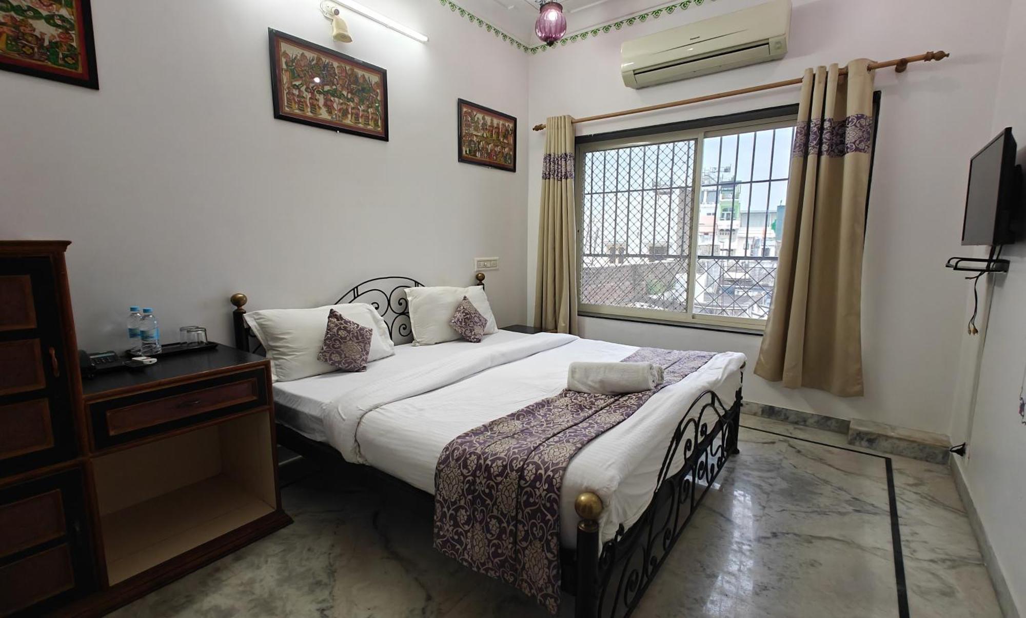 Baba Palace - A Heritage Hotel, Udaipur Buitenkant foto