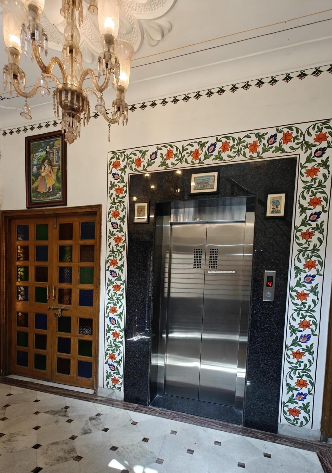 Baba Palace - A Heritage Hotel, Udaipur Buitenkant foto